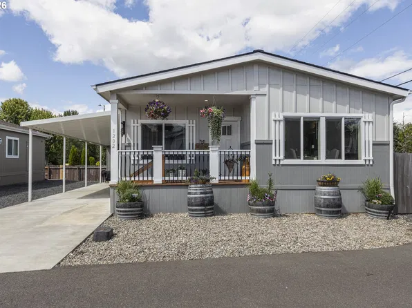 1202 Bridge Loop, Lafayette, OR 97127