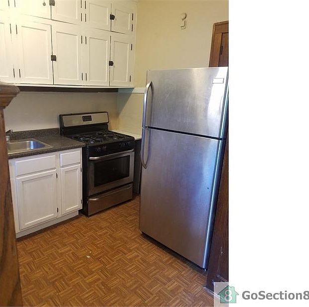 1st image of 4504 W Wellington Ave