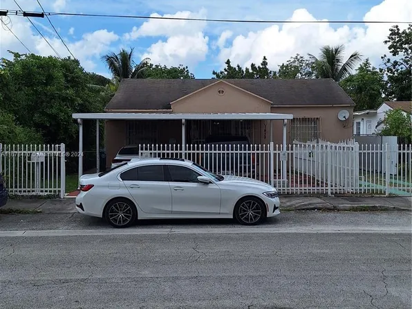 1439 NW 26th St, Miami, FL 33142