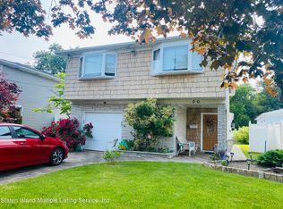 30 Carreau Ave, Staten Island, NY 10314