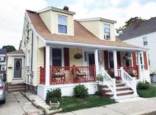 26 Everett St, Woburn, MA 01801