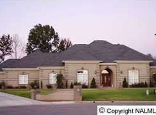 224 Braxton Ct, Decatur, AL 35603