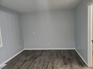 16950 Woodland Dr APT 3, Three Rivers, MI 49093