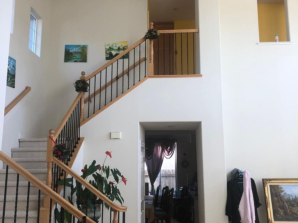 2nd image of 2508 Renwick Ave