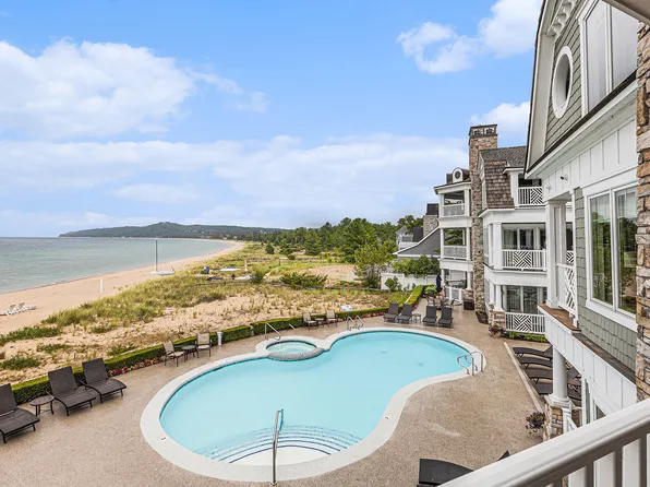 5707 S Lake St #5-A, Glen Arbor, MI 49636