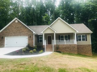 116 Shadows Lawn Dr, Athens, TN 37303