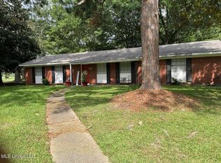 1740 Smallwood St, Jackson, MS 39212