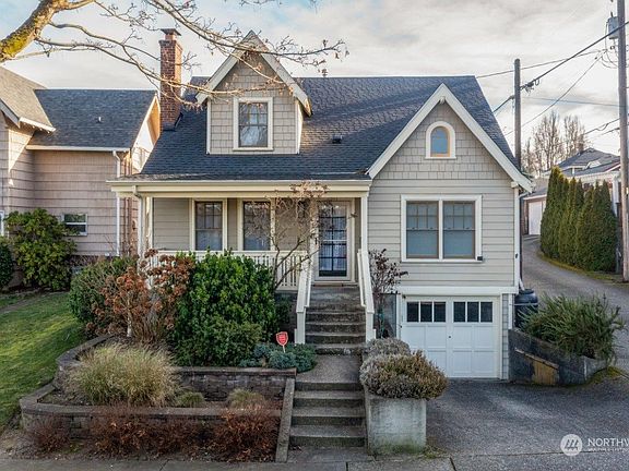 2nd image of 2911 N Lawrence Street
