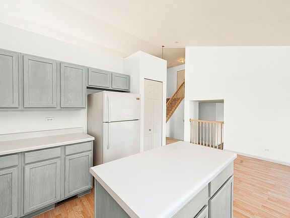 4th image of 1659 Arlington Ln