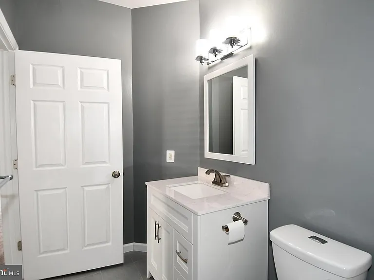 5909 Founders Hill Dr #202 — Photo 38