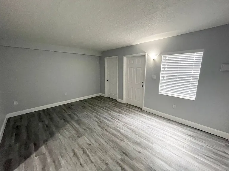 Janie B Apartments — Photo 7