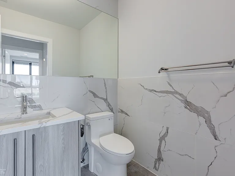 1604 N Richmond St #2D — Photo 9