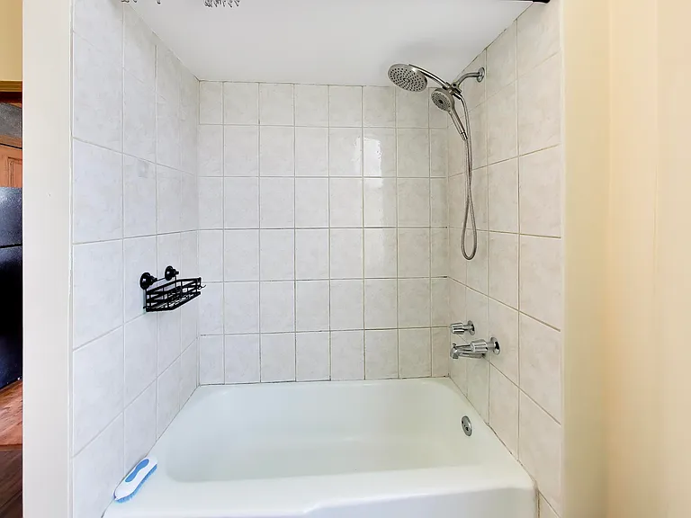 2338 S Blue Island Ave #2F — Photo 16