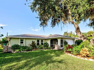 1719 Fossil Dr, Englewood, FL 34223