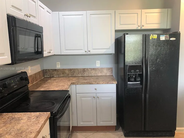 8209 SW 25th Ct — Photo 8