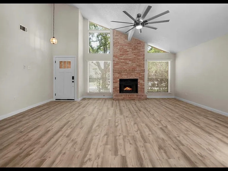 2311 Lexington Woods Dr — Photo 23