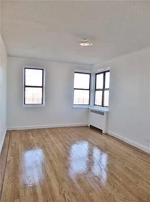Rented by R New York | media 2