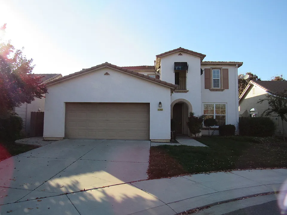 4143 Canopy Ct