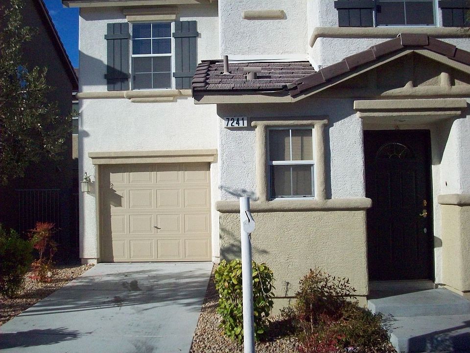 FRONT HOUSE