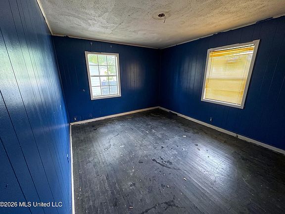5th image of 1159 W McDowell Rd