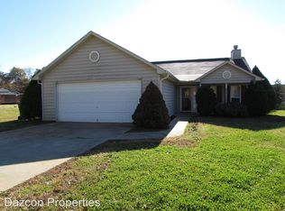 7901 Stillwater Dr, Sherrills Ford, NC 28673