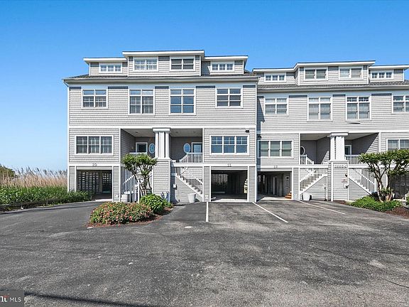 3rd image of 39984 Waters Edge Rd Unit 11