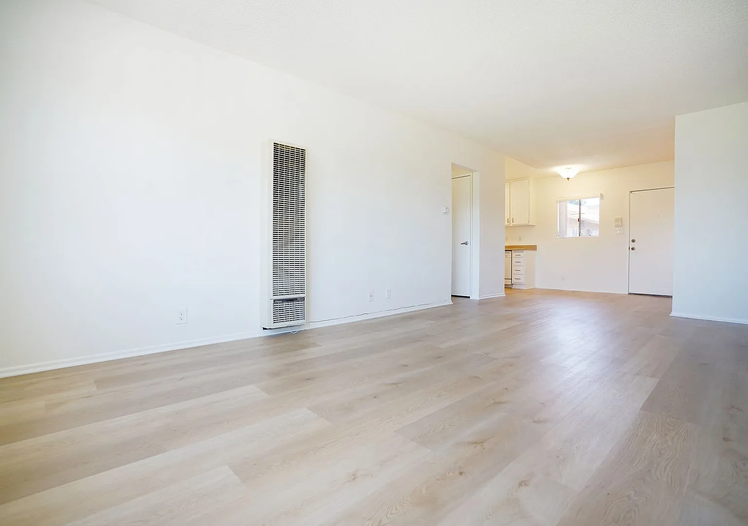 Fair Oaks 1471 — Photo 2