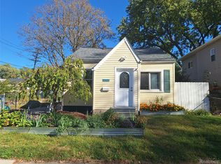 2146 Martin Rd, Ferndale, MI 48220