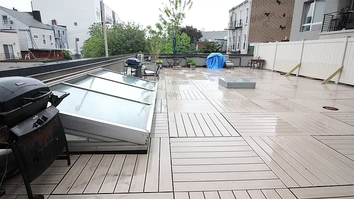 Rented by True Real Estate Group | media 18