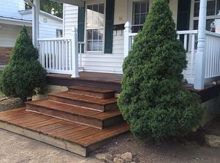 90 Walnut St, Peebles, OH 45660