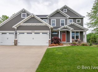 2246 Byron Shores Dr SW, Byron Center, MI 49315