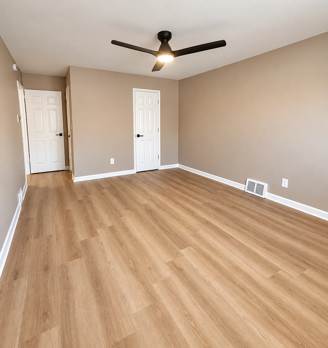 2 bed, 900 sqft, $1,600 — Photo 3