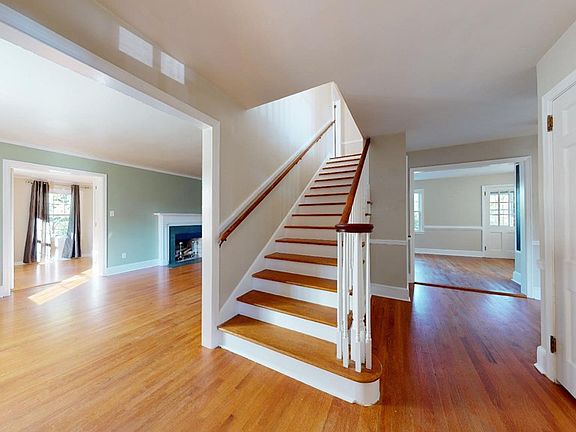 2nd image of 108 Fenton Pl