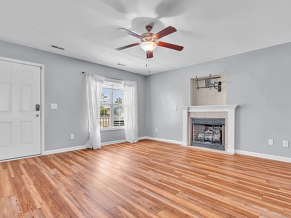 5th image of 477 Sand Ridge Rd