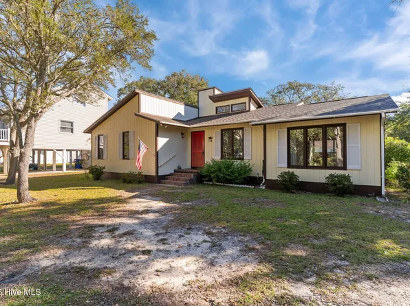 112 SE 78th Street, Oak Island, NC 28465