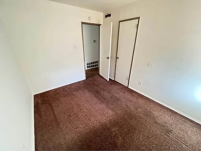 1405 Wyman St NE — Photo 3