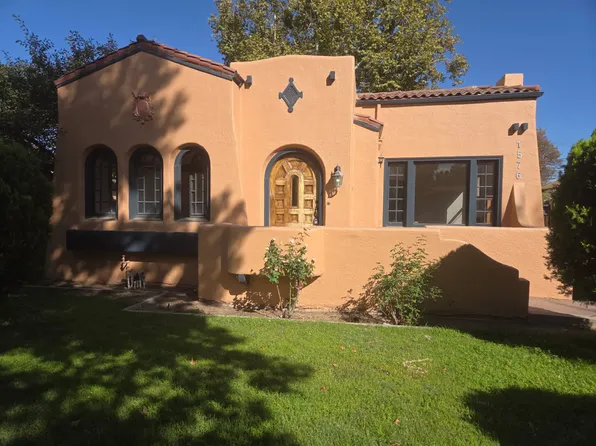 1576 N Poplar Ave, Fresno, CA 93728