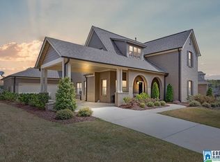777 Provence Dr, Vestavia, AL 35242