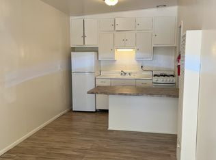 506 1/2 Sycamore St SE, Albuquerque, NM 87106