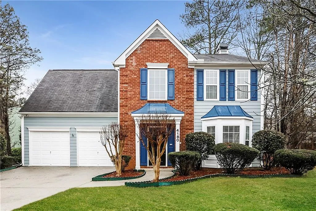 3 bed, 2.5 bath, 1868 sqft, $2,175 — Photo 1