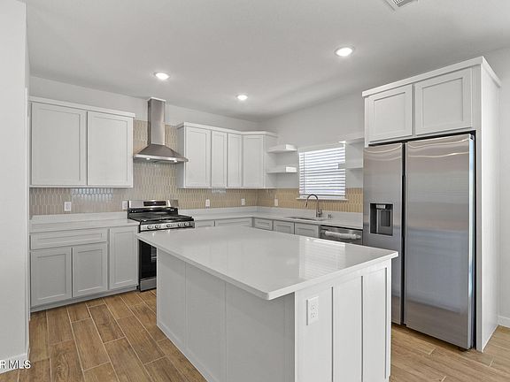 5th image of 601 Espa Ct