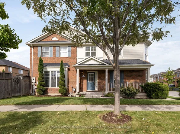 802 Stark Cir, Milton, ON L9T 6Y7