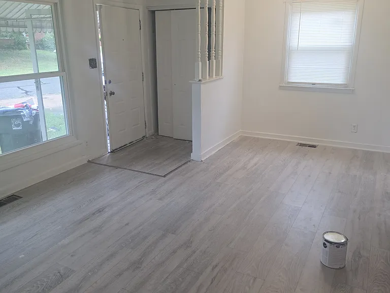 1805 Curry St — Photo 11