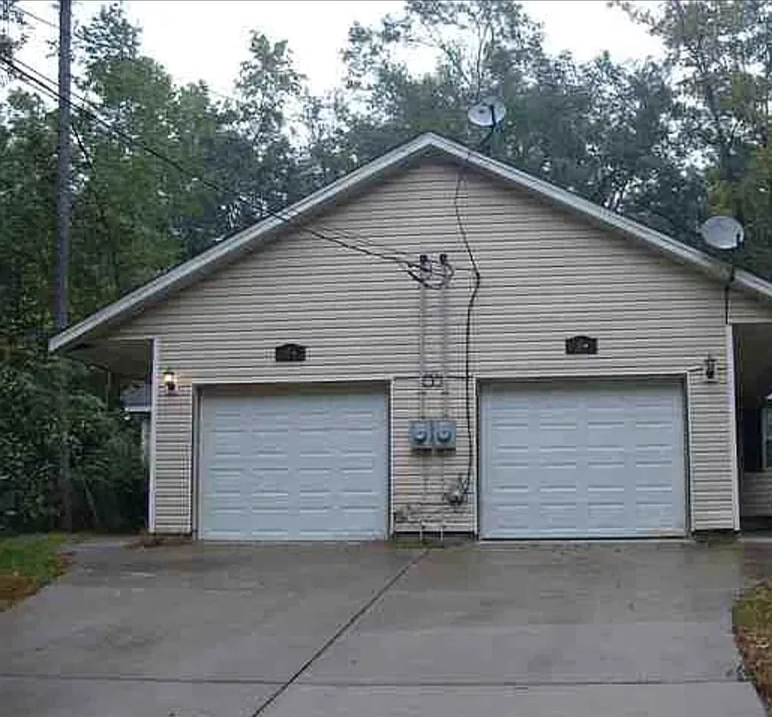 3 bed, 2354 sqft, $700 — Photo 1
