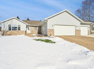 1300 Shepherd Ave, Waverly, IA 50677