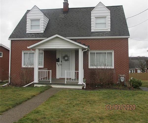 1st image of 1432 Oak St