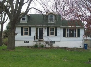 328 68th Pl, Schererville, IN 46375