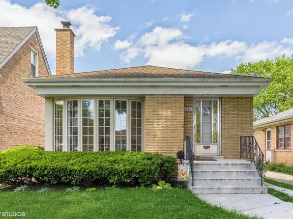 7728 W Palatine Ave, Chicago, IL 60631