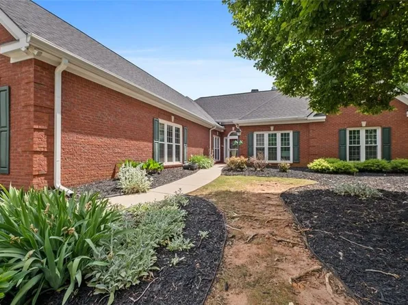 5355 Flowering Dogwood Ct, Powder Springs, GA 30127