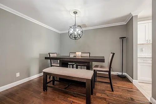 98 Lisa Dr Photo 1